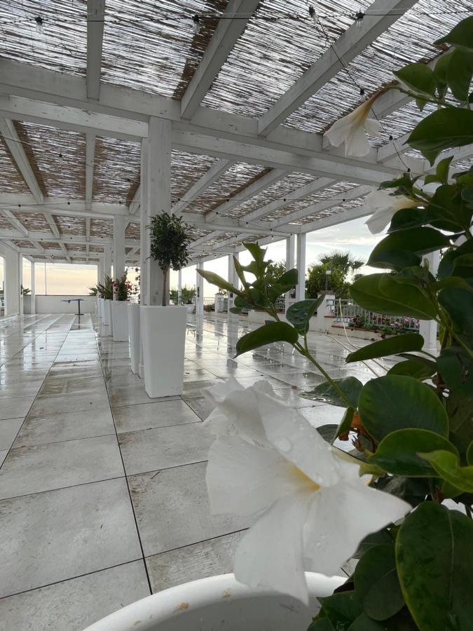 Suite Hotel Dominicus Grisolia Exteriör bild
